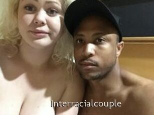 Interracial_couple_